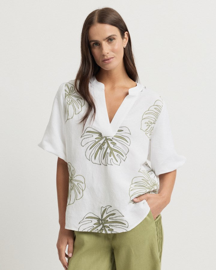 Load image into Gallery viewer, Yarra Trail Womens Figment Blouse
