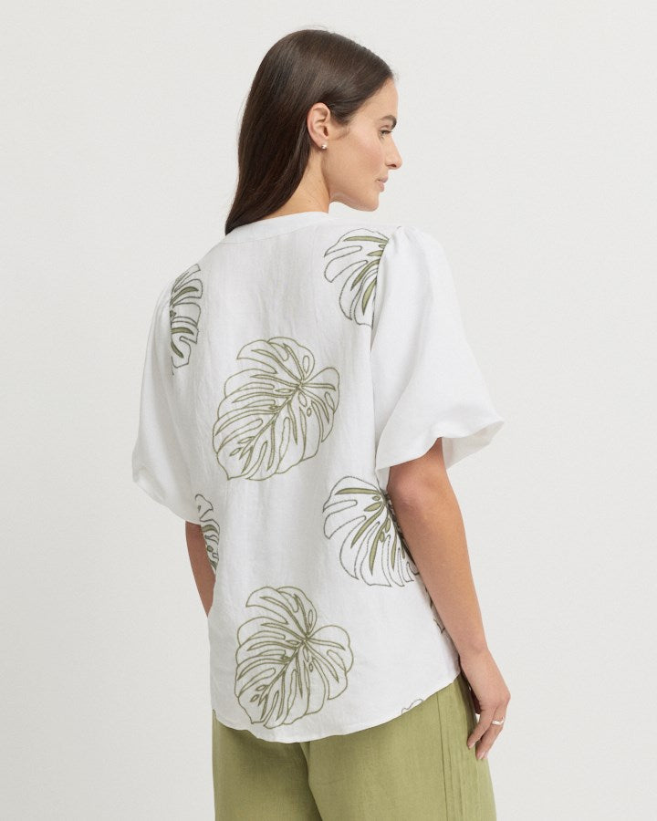Load image into Gallery viewer, Yarra Trail Womens Figment Blouse
