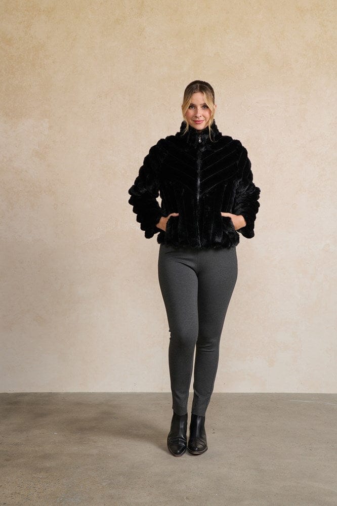 Load image into Gallery viewer, Holmes &amp; Fallon Womens Faux Fur Panel Jacket - Onyx
