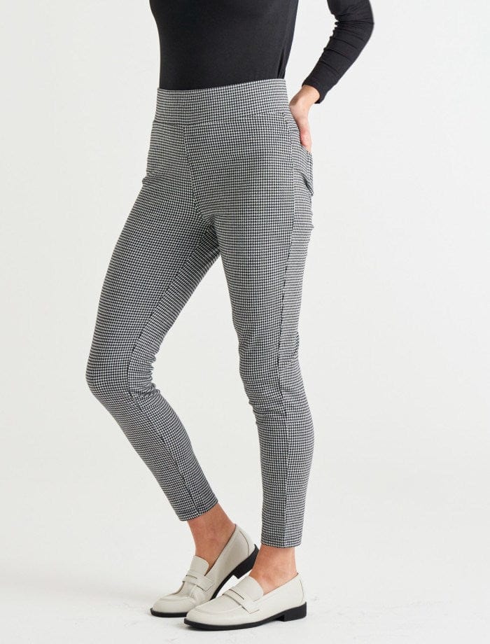 Load image into Gallery viewer, Betty Basics Houndstooth Ponte Legging
