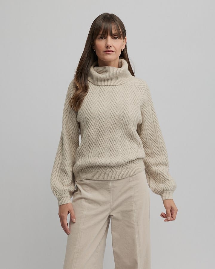Load image into Gallery viewer, Yarra Trail Womens Hudson Knit - Almond
