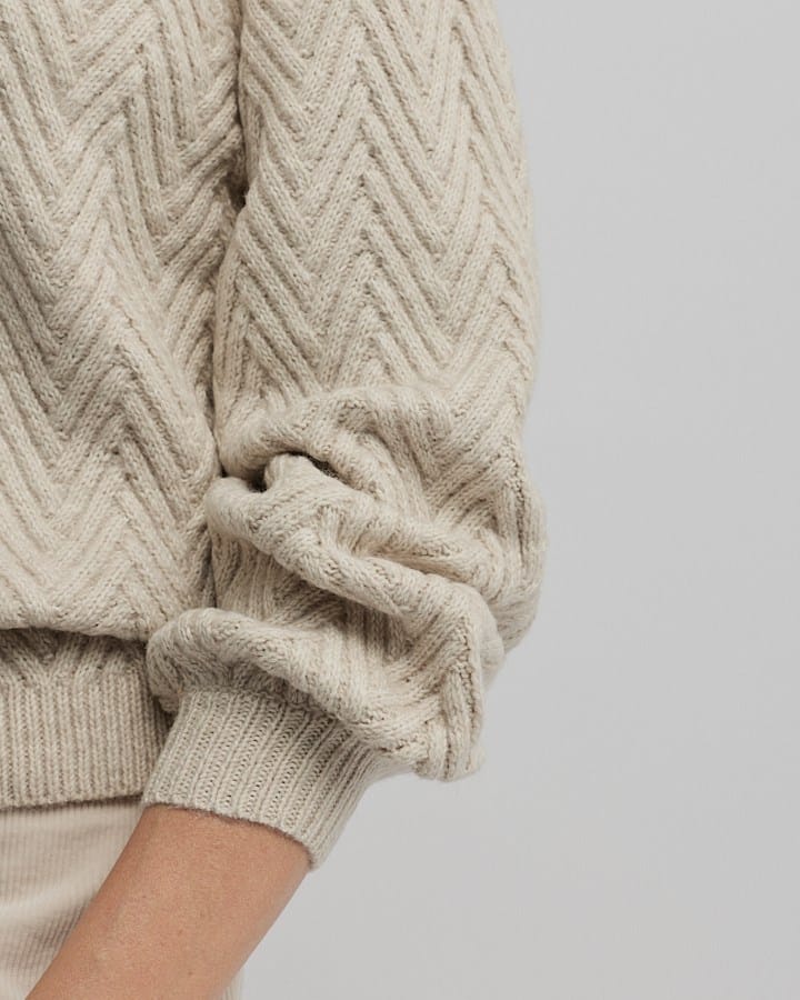 Load image into Gallery viewer, Yarra Trail Womens Hudson Knit - Almond
