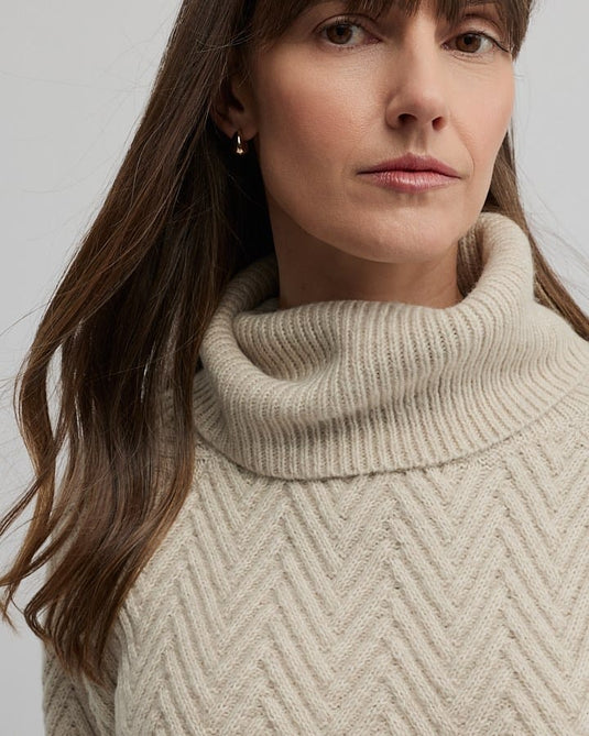 Yarra Trail Womens Hudson Knit - Almond
