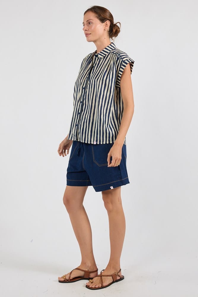 Load image into Gallery viewer, Ibisa Womens Dixie Top - Navy
