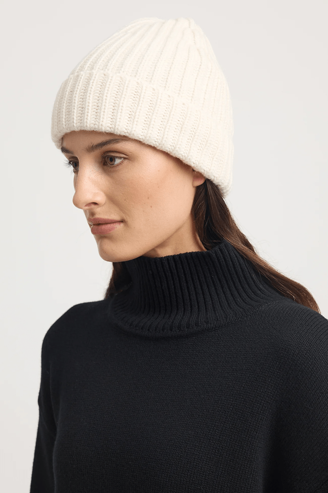 Load image into Gallery viewer, Toorallie Womens Chunky Wool Beanie
