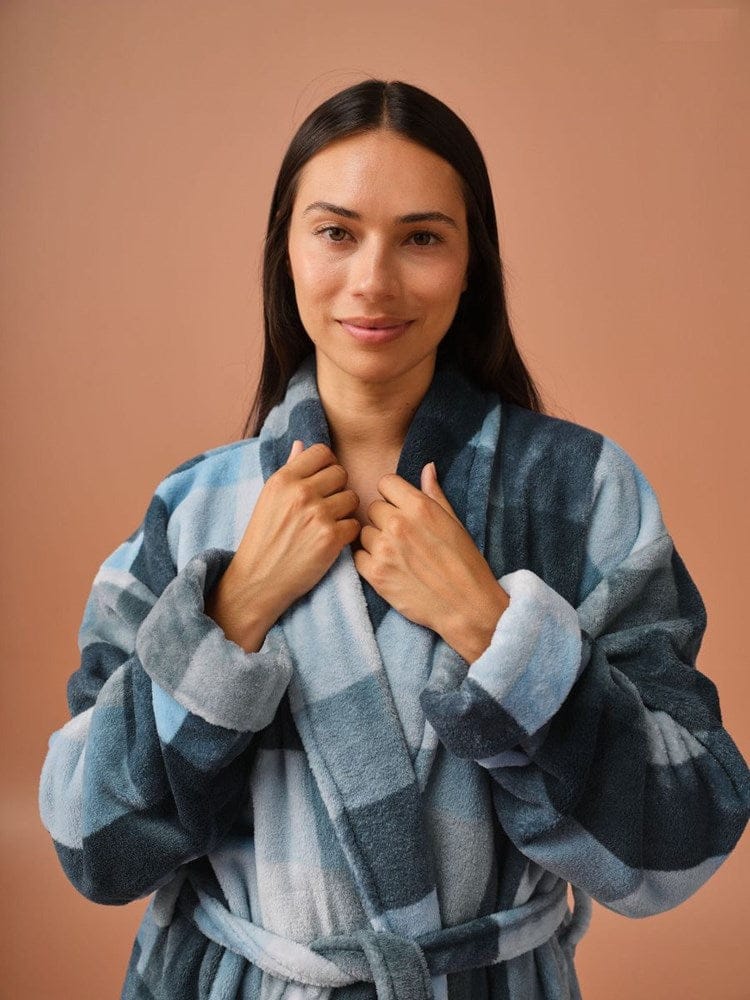 Load image into Gallery viewer, Linen House Plush Alec Robe - Navy
