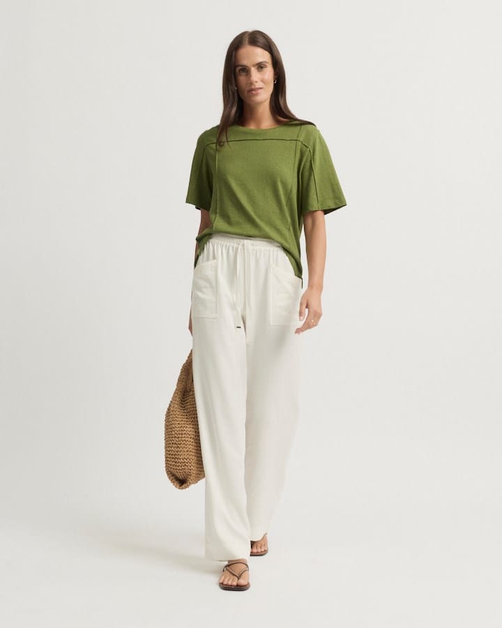 Load image into Gallery viewer, Yarra Trail Womens Lily Tee
