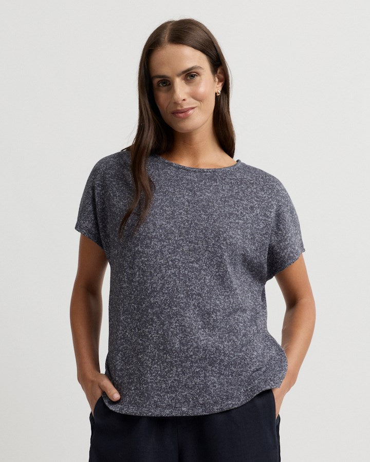 Load image into Gallery viewer, Yarra Trail Womens Lona Tee
