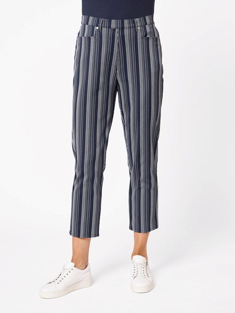 Load image into Gallery viewer, Black Pepper Womens Mainie Short Length Pant

