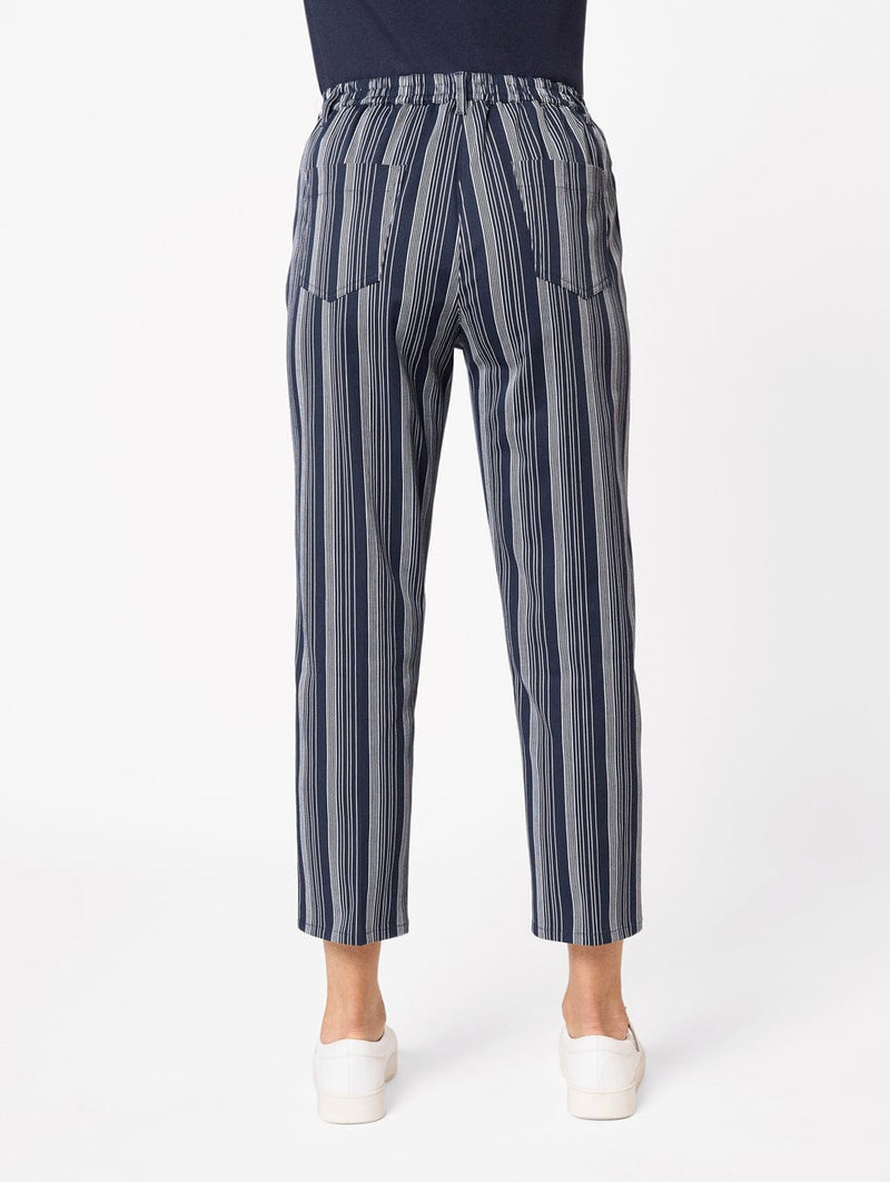 Load image into Gallery viewer, Black Pepper Womens Mainie Short Length Pant
