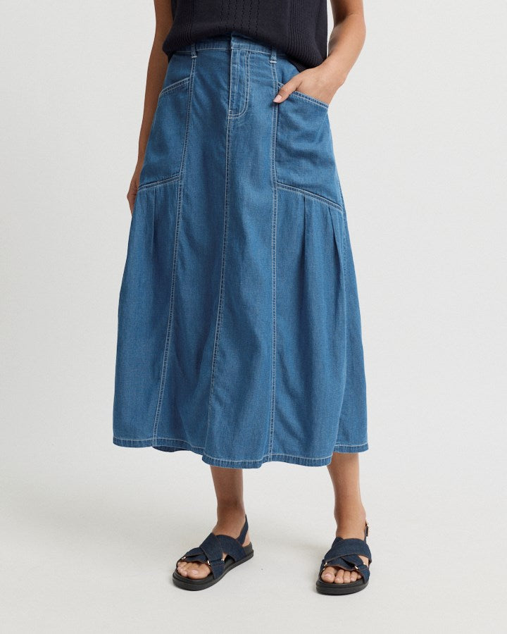 Load image into Gallery viewer, Yarra Trail Womens Marseille 3/4 Length Skirt
