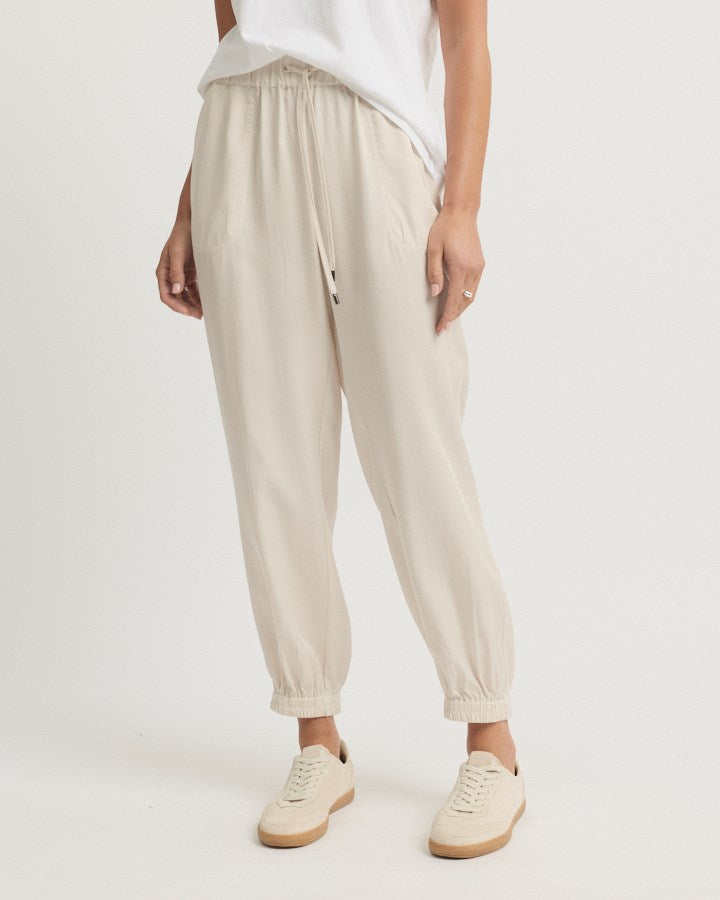 Load image into Gallery viewer, Yarra Trail Womens Natal Pant
