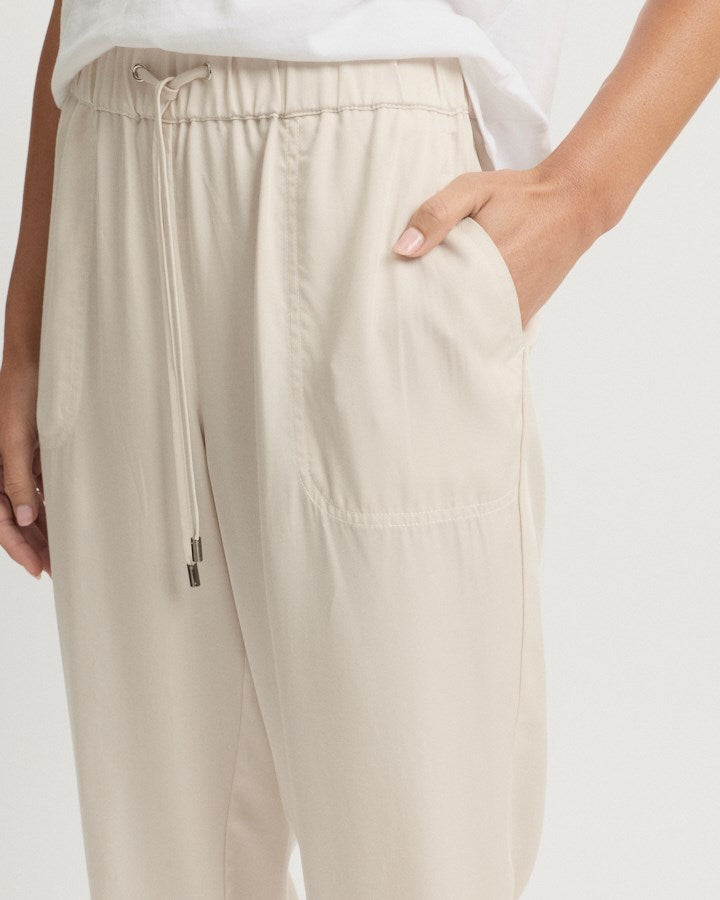 Load image into Gallery viewer, Yarra Trail Womens Natal Pant

