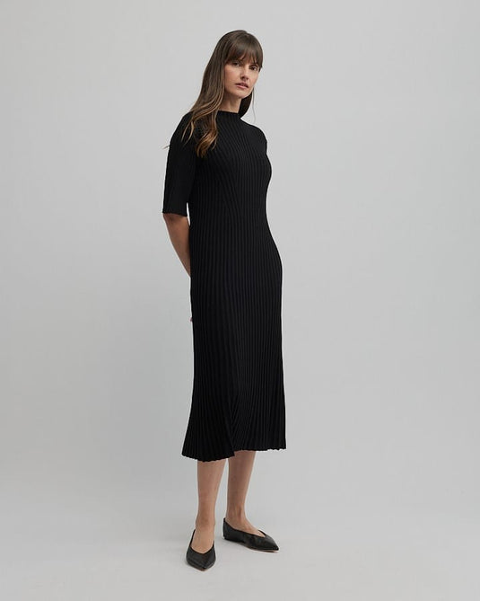 Yarra Trail Womens Oak Knit Dress - Black