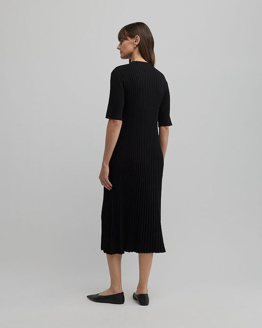 Yarra Trail Womens Oak Knit Dress - Black