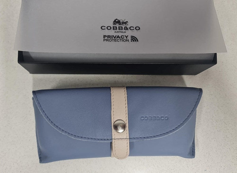 Load image into Gallery viewer, Cobb &amp; Co Mens Iris Anti-Theft Technology Leather Glasses Holder
