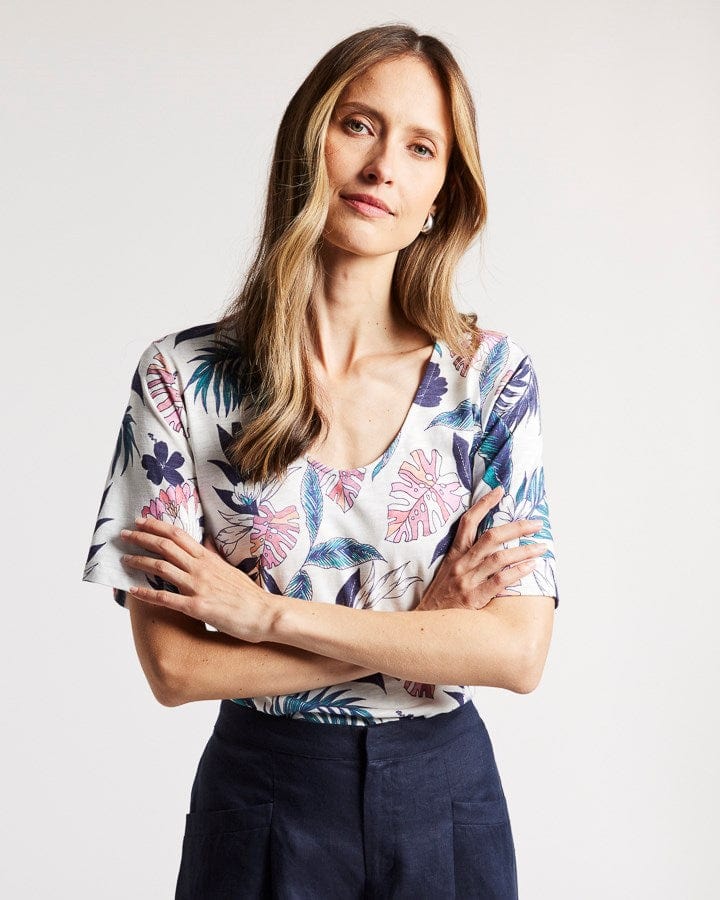 Load image into Gallery viewer, Yarra Trail Womens Panama Print Shirt
