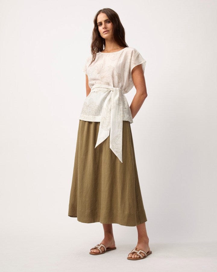 Load image into Gallery viewer, Yarra Trail Womens Rose Top
