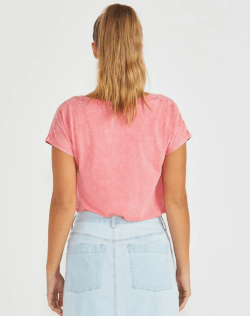 Load image into Gallery viewer, Sass Womens Yuki Tee - Melon
