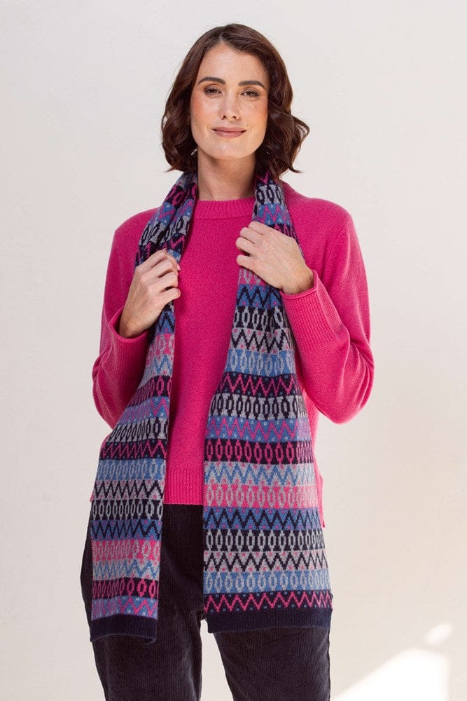 Load image into Gallery viewer, See Saw Womens 100% Merino Wool (Cashfeel) Jaquard Scarf
