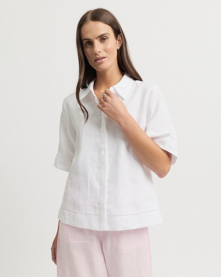 Load image into Gallery viewer, Yarra Trail Womens Tirari Lace Shirt
