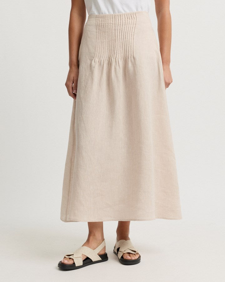 Load image into Gallery viewer, Yarra Trail Womens Tirari Pintuck Skirt - Pebble

