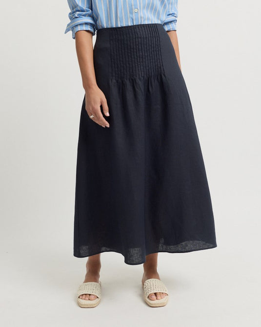 Yarra Trail Womens Tirari Pintuck Skirt
