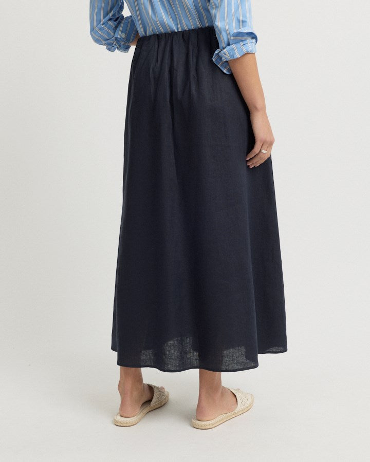 Load image into Gallery viewer, Yarra Trail Womens Tirari Pintuck Skirt
