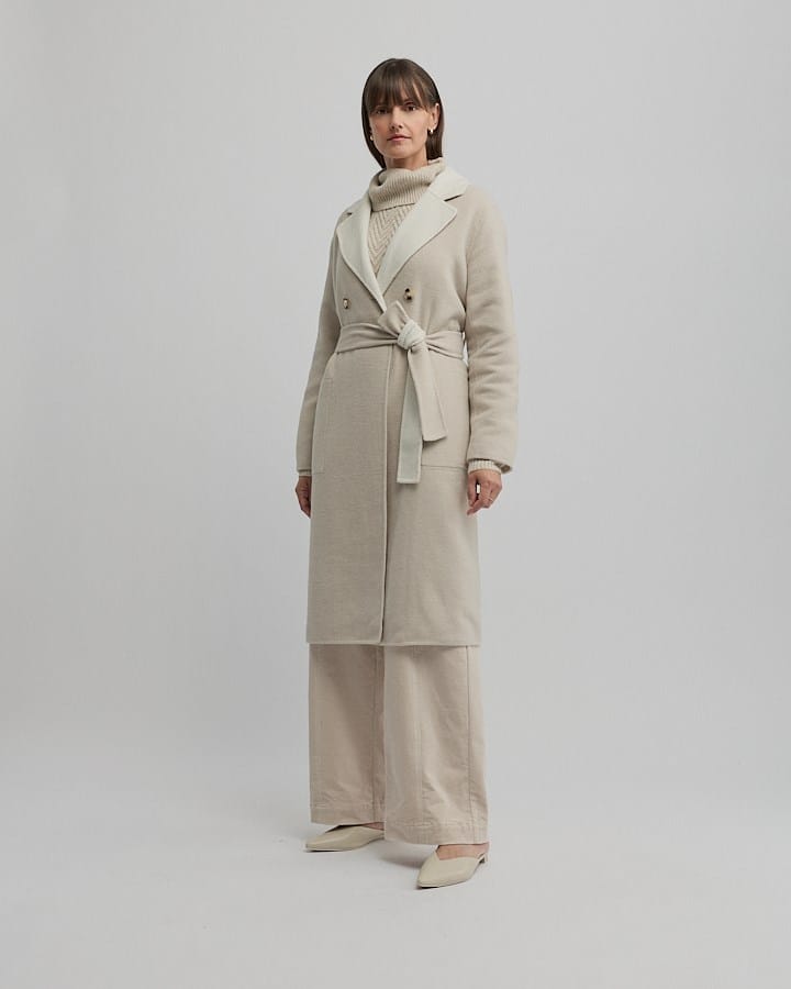 Load image into Gallery viewer, Yarra Trail Womens Twain Coat - Almond/Ecru
