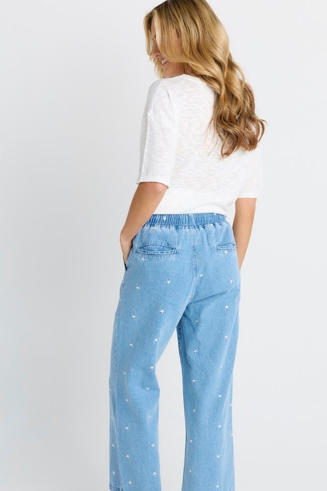 Load image into Gallery viewer, Betty Basics Womens Star Denim Jogger
