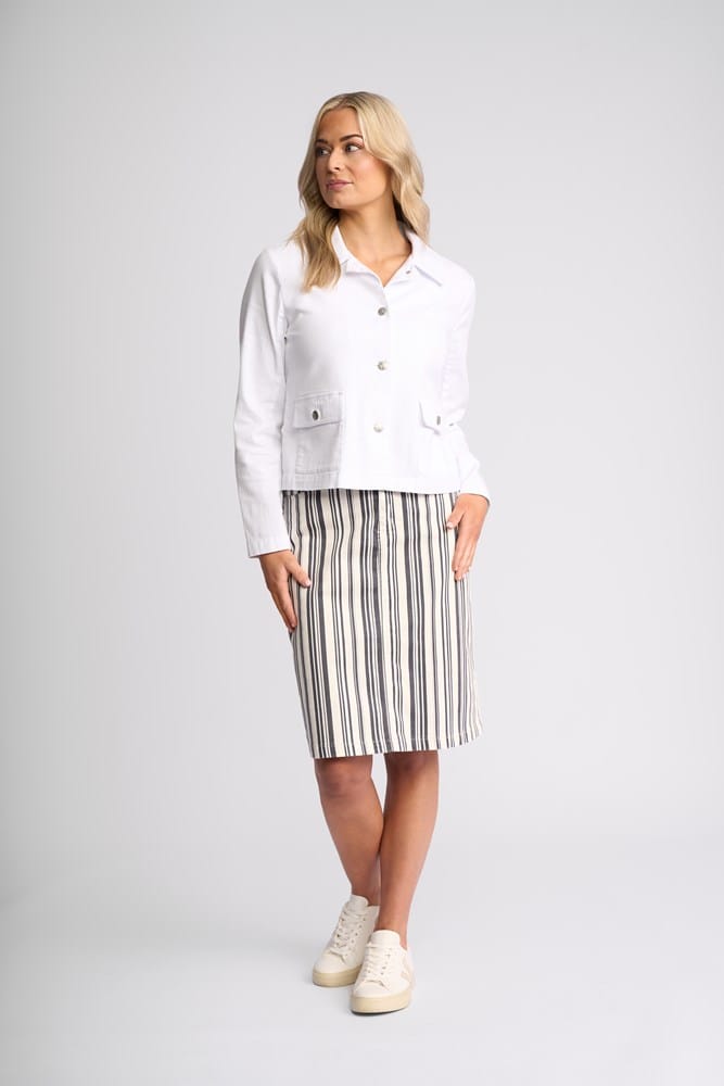 Load image into Gallery viewer, Vassalli Womens Hera Jacket - White Denim
