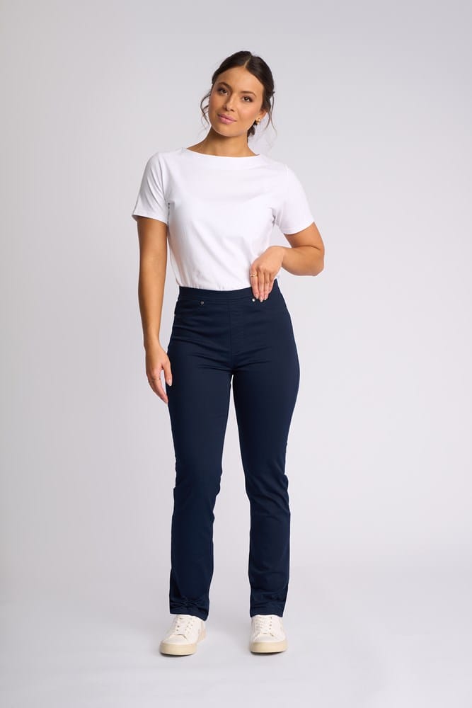 Load image into Gallery viewer, Vassalli Womens Bay Pull On Pant - Navy
