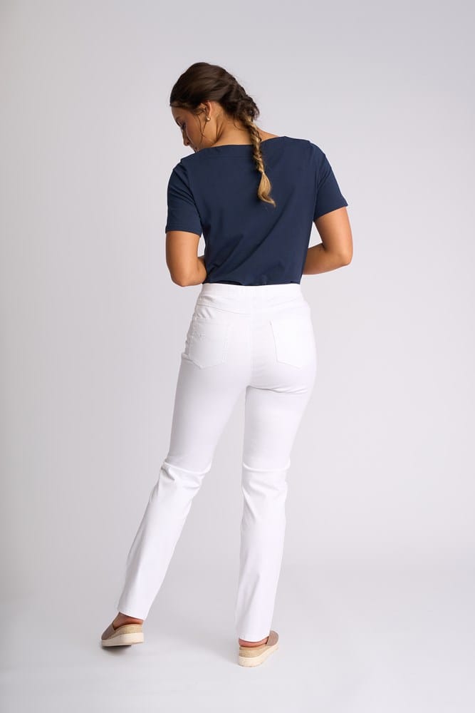 Load image into Gallery viewer, Vassalli Womens Bay Pull On Pant - White
