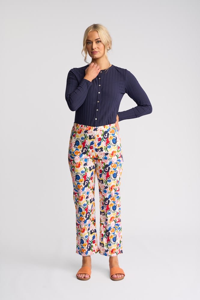 Load image into Gallery viewer, Vassalli Womens Seattle Pull On Pant - Mon Cheri
