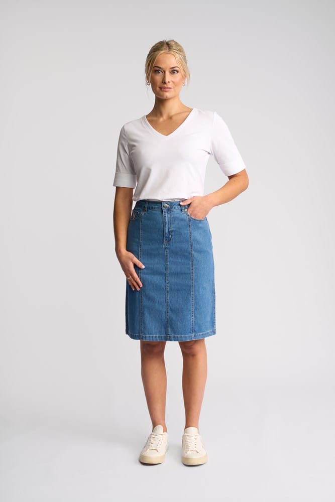 Load image into Gallery viewer, Vassalli Womens Poppy Denim Skirt
