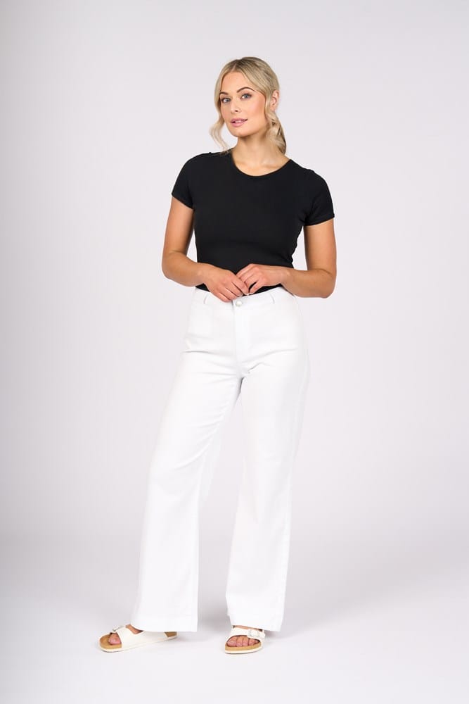 Load image into Gallery viewer, Vassalli Womens Casa Jean - White Denim
