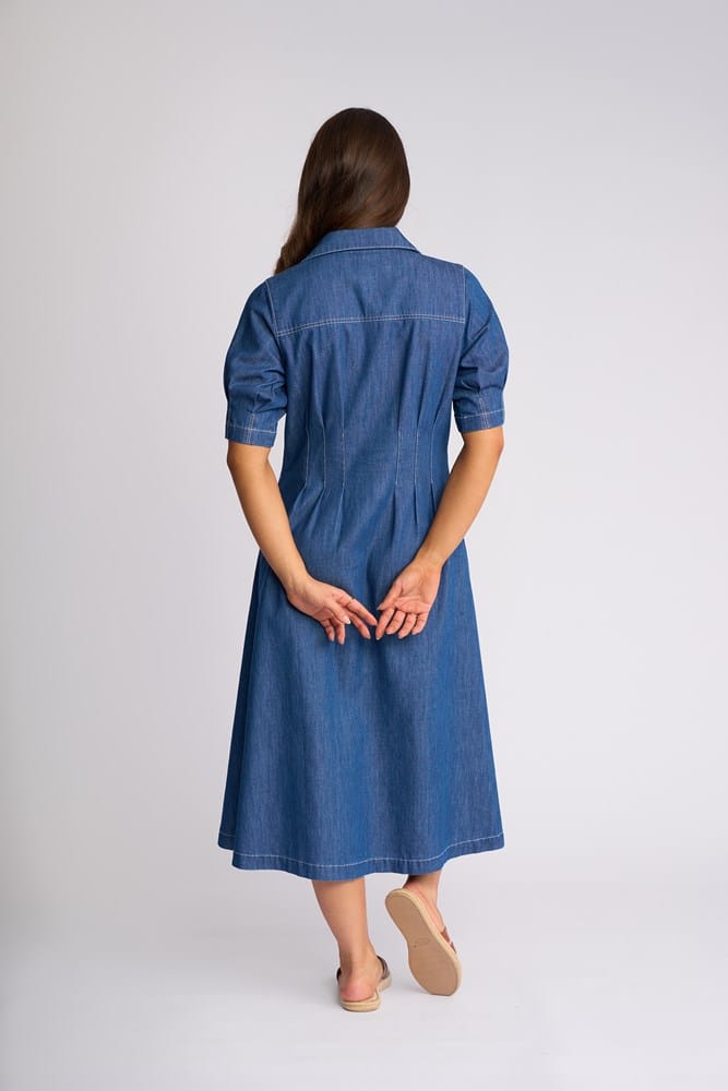 Load image into Gallery viewer, Vassalli Womens Addie Dress
