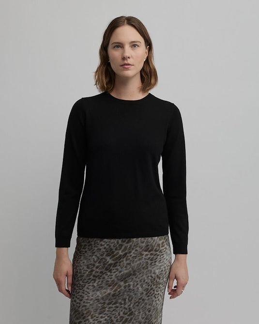 Yarra Trail Womens Villa Knit - Black