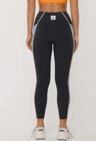 Load image into Gallery viewer, Lorna Jane Womens Enduro No Ride Ankle Biter Leggings
