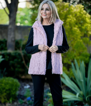 Load image into Gallery viewer, Equinox Womens Zip Through Faux Fur Vest With Pockets
