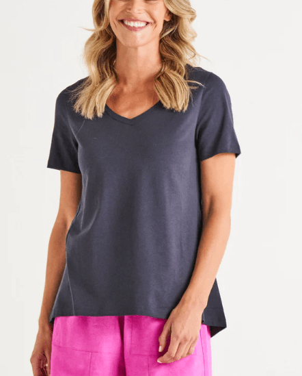 Load image into Gallery viewer, Betty Basics Womens Luella Tee
