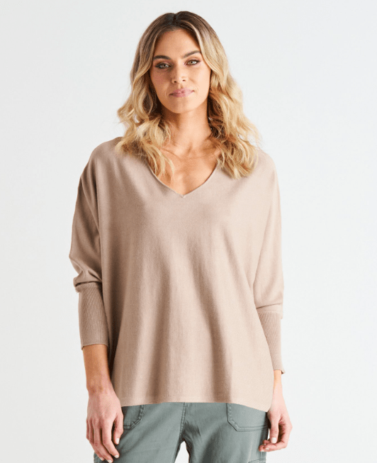 Load image into Gallery viewer, Betty Basics Womens Destiny Knit Jumper
