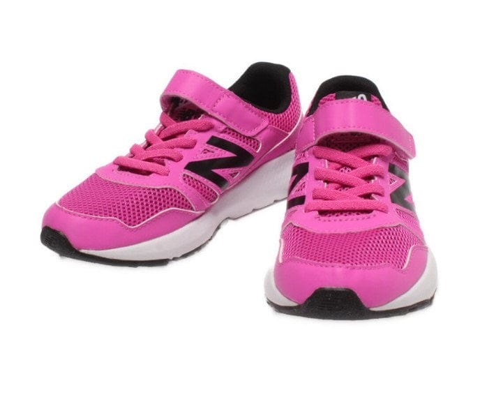 Load image into Gallery viewer, New Balance Girls Junior velcro shoe

