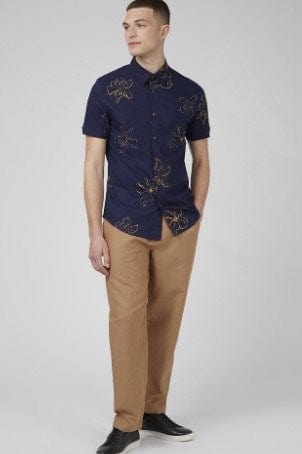 Load image into Gallery viewer, Ben Sherman Mens Short Sleeve Linear Floral Print
