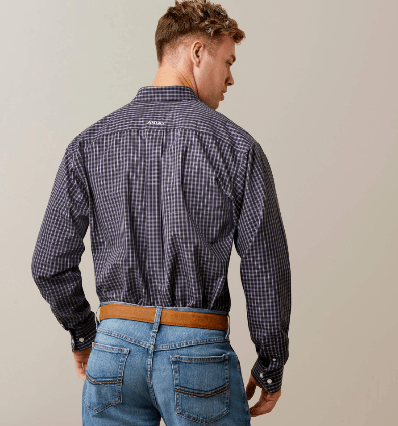 Load image into Gallery viewer, Ariat Mens Wrinkle Free Fitzgerald Fitted Shirt
