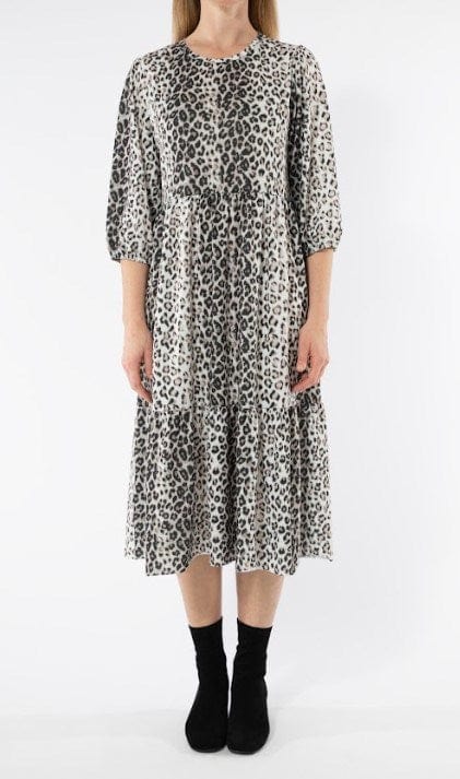 Load image into Gallery viewer, Jump Womens Wildside Dress
