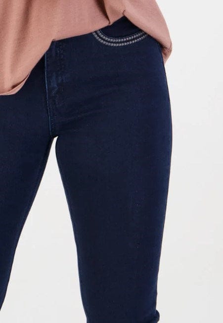 Vassalli Womens Slim Leg Full Length Jean