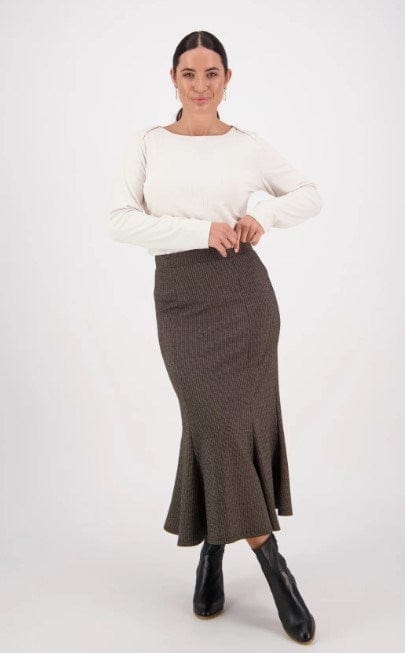 Vassalli Womens Mid Length Fluted Skirt