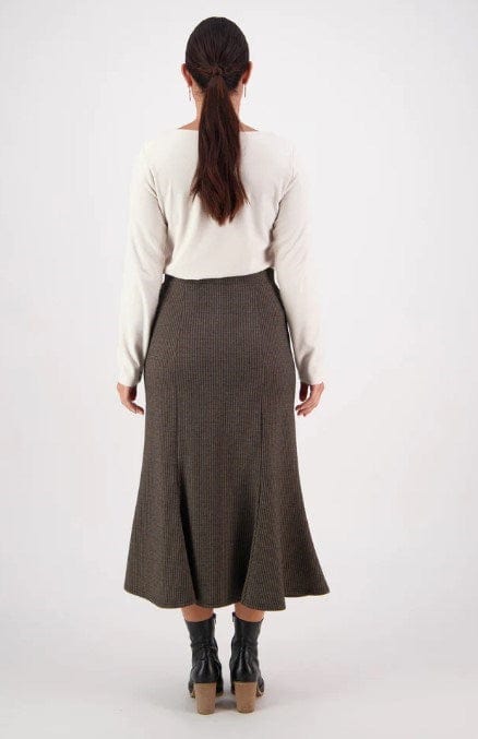 Vassalli Womens Mid Length Fluted Skirt