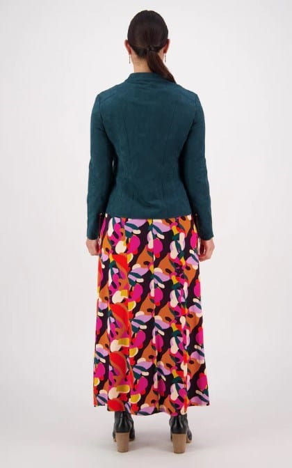 Vassalli Womens  Long Sleeve Lined Zip Up Jacket with Front Zip detailing